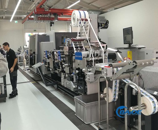 江西百得標簽印刷PS版UV輪轉印刷機